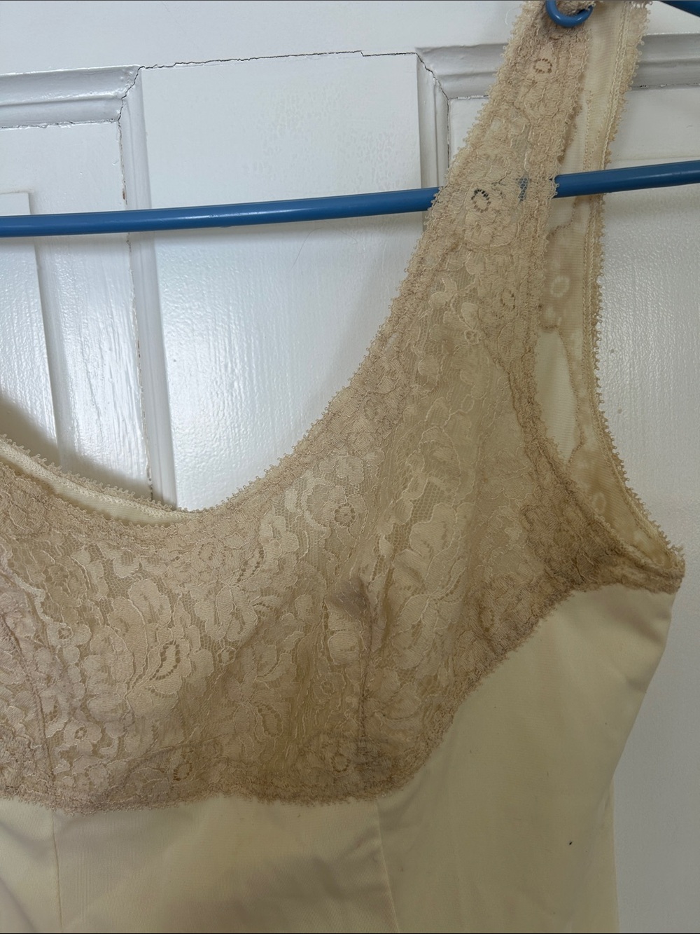 Vintage Ivory Lace Accent Slip - Picture 2 of 6